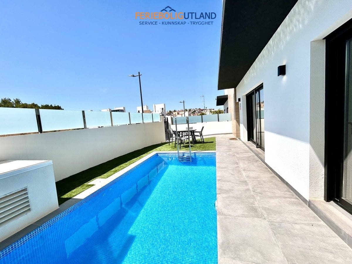 2 chambre Villa/Maison à vendre à Villamartin avec piscine garage - 425 000 € (Ref: 10001099)