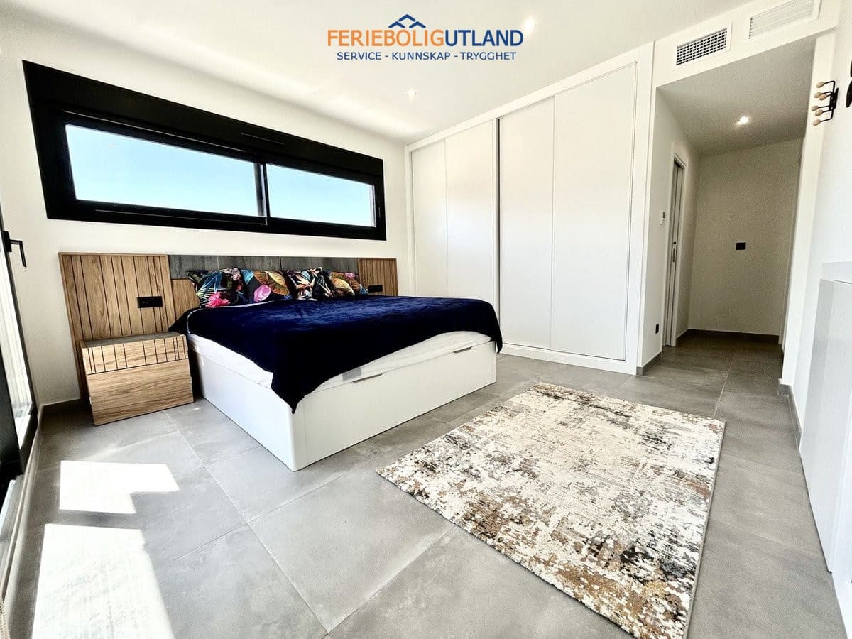 2 chambre Villa/Maison à vendre à Villamartin avec piscine garage - 425 000 € (Ref: 10001099)