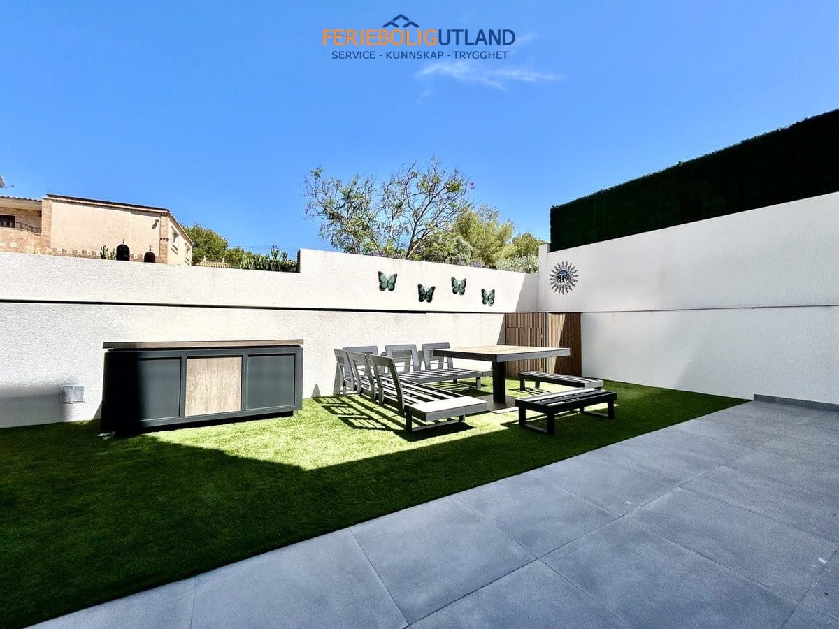 2 chambre Villa/Maison à vendre à Villamartin avec piscine garage - 425 000 € (Ref: 10001099)
