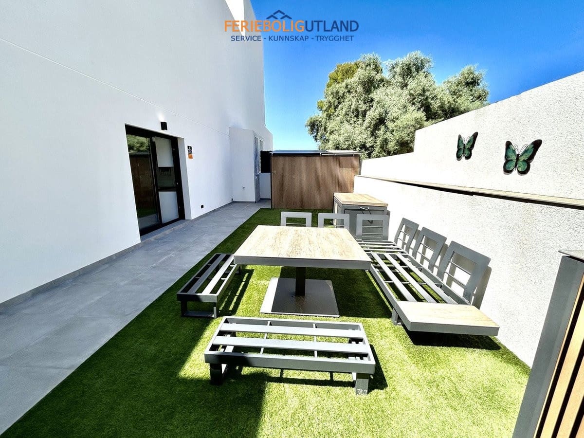 2 chambre Villa/Maison à vendre à Villamartin avec piscine garage - 425 000 € (Ref: 10001099)