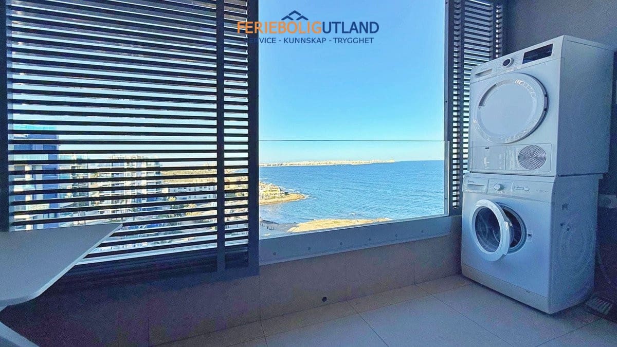 Ático de 3 habitaciones en Orihuela Costa en venta con piscina garaje - 765.000 € (Ref: 10001106)