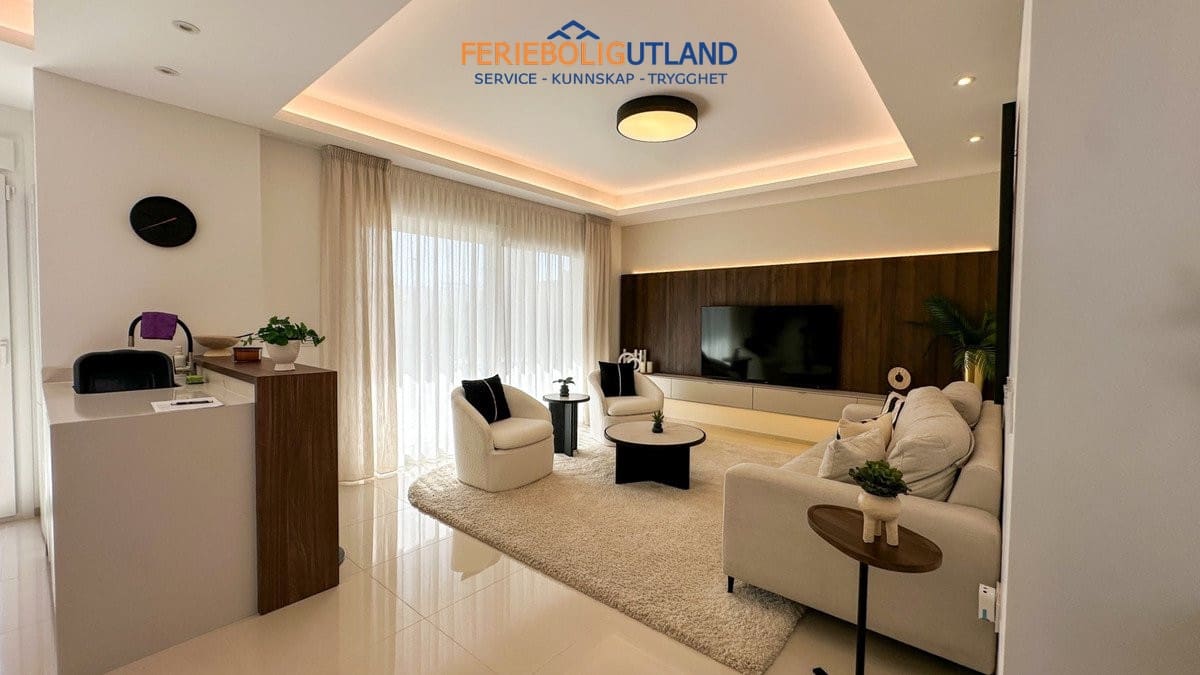 2 slaapkamer Bungalow te koop in Ciudad Quesada met zwembad garage - € 359.000 (Ref: 10001107)