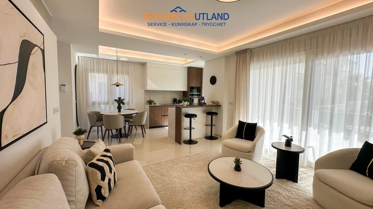 2 slaapkamer Bungalow te koop in Ciudad Quesada met zwembad garage - € 359.000 (Ref: 10001107)