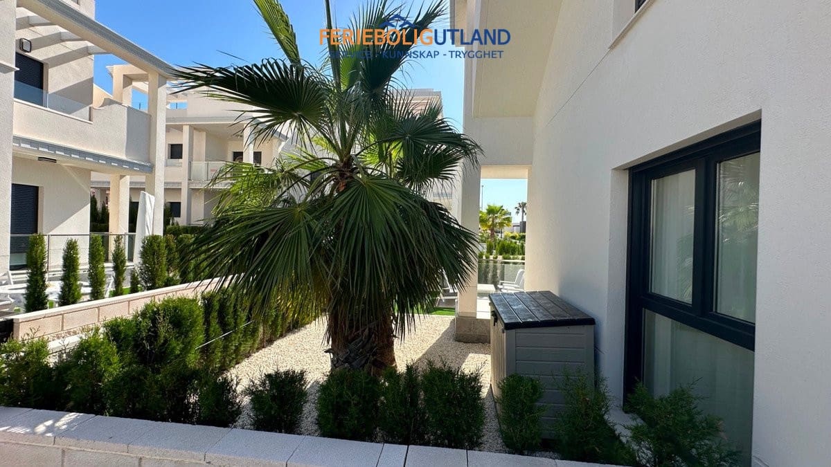 2 slaapkamer Bungalow te koop in Ciudad Quesada met zwembad garage - € 359.000 (Ref: 10001107)