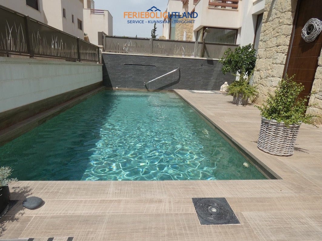 3 sovrum Villa till salu i Ciudad Quesada med pool garage - 399 995 € (Ref: 10001108)