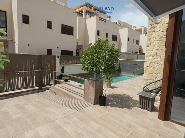 3 chambre Villa/Maison à vendre à Ciudad Quesada, Rojales avec piscine garage - 375 000 € (Ref: 10001108)