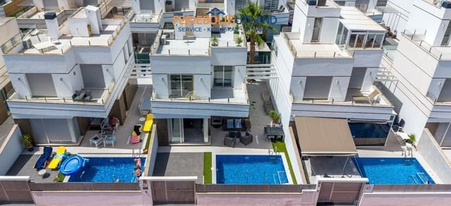 3 bedroom Villa for sale in Ciudad Quesada, Rojales with pool garage - € 399,000 (Ref: 10001109)