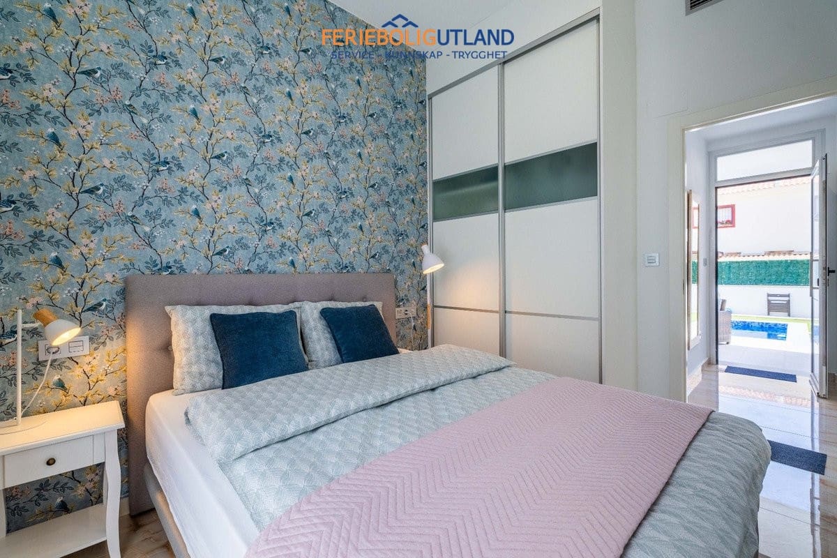 Chalet de 3 habitaciones en Ciudad Quesada en venta con piscina garaje - 399.000 € (Ref: 10001109)