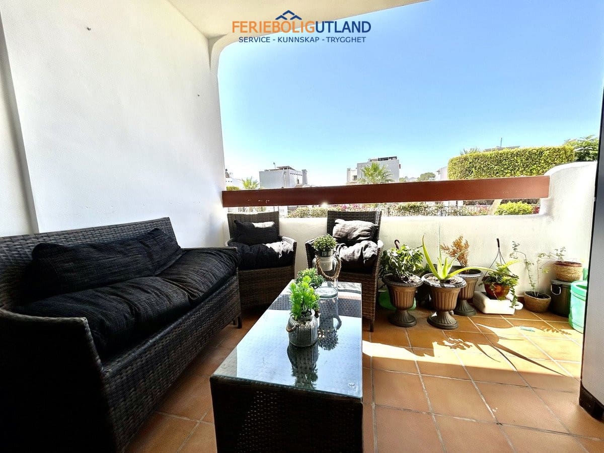 2 soveværelse Lejlighed til salg i Villamartin med swimmingpool garage - € 189.000 (Ref: 10001111)