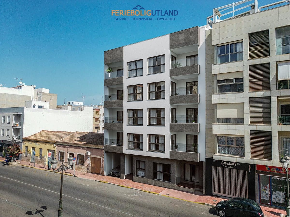 3 slaapkamer Appartement te koop in Guardamar del Segura met zwembad garage - € 469.500 (Ref: 10001114)