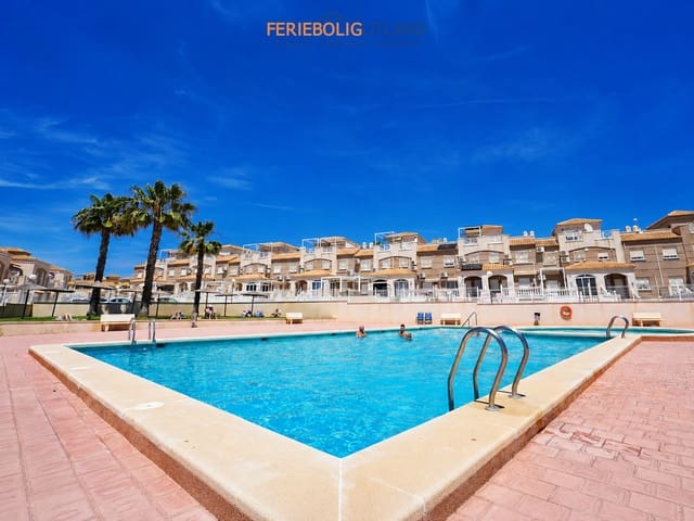 4 soveværelse Byhus til salg i Aguas Nuevas, Torrevieja med swimmingpool garage - € 279.000 (Ref: 10001115)