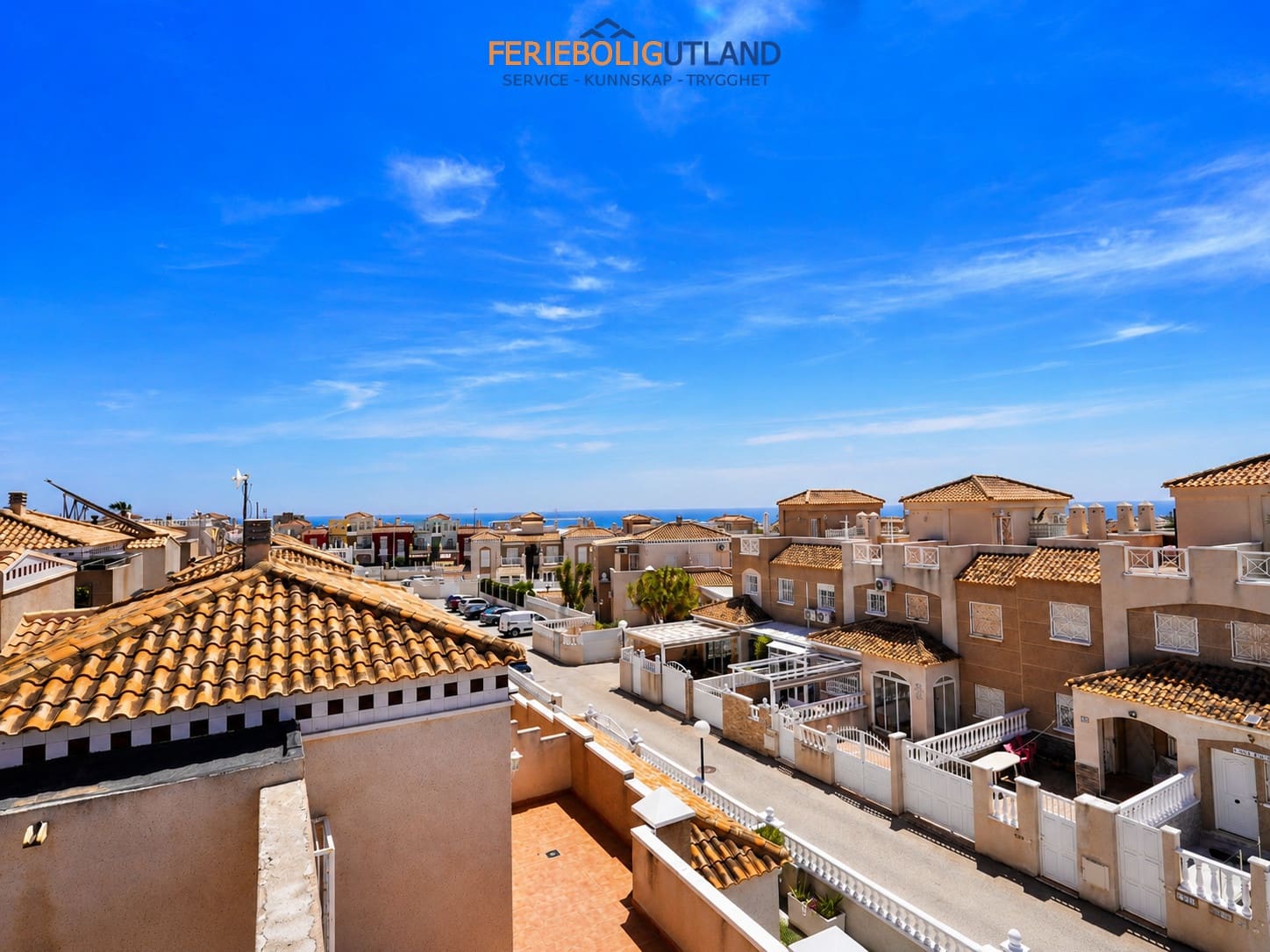4 soverom Hus til salgs i Aguas Nuevas med svømmebasseng garasje - € 279 000 (Ref: 10001115)