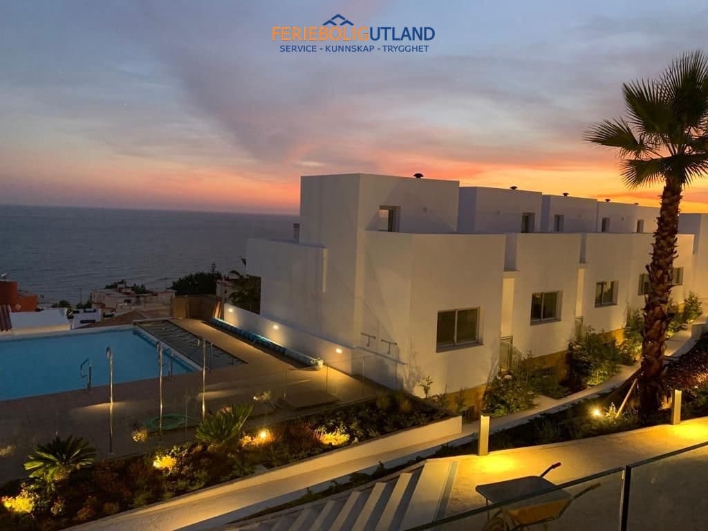 5 Zimmer Doppelhaus zu verkaufen in Fuengirola mit Pool Garage - 949.000 € (Ref: 10001119)