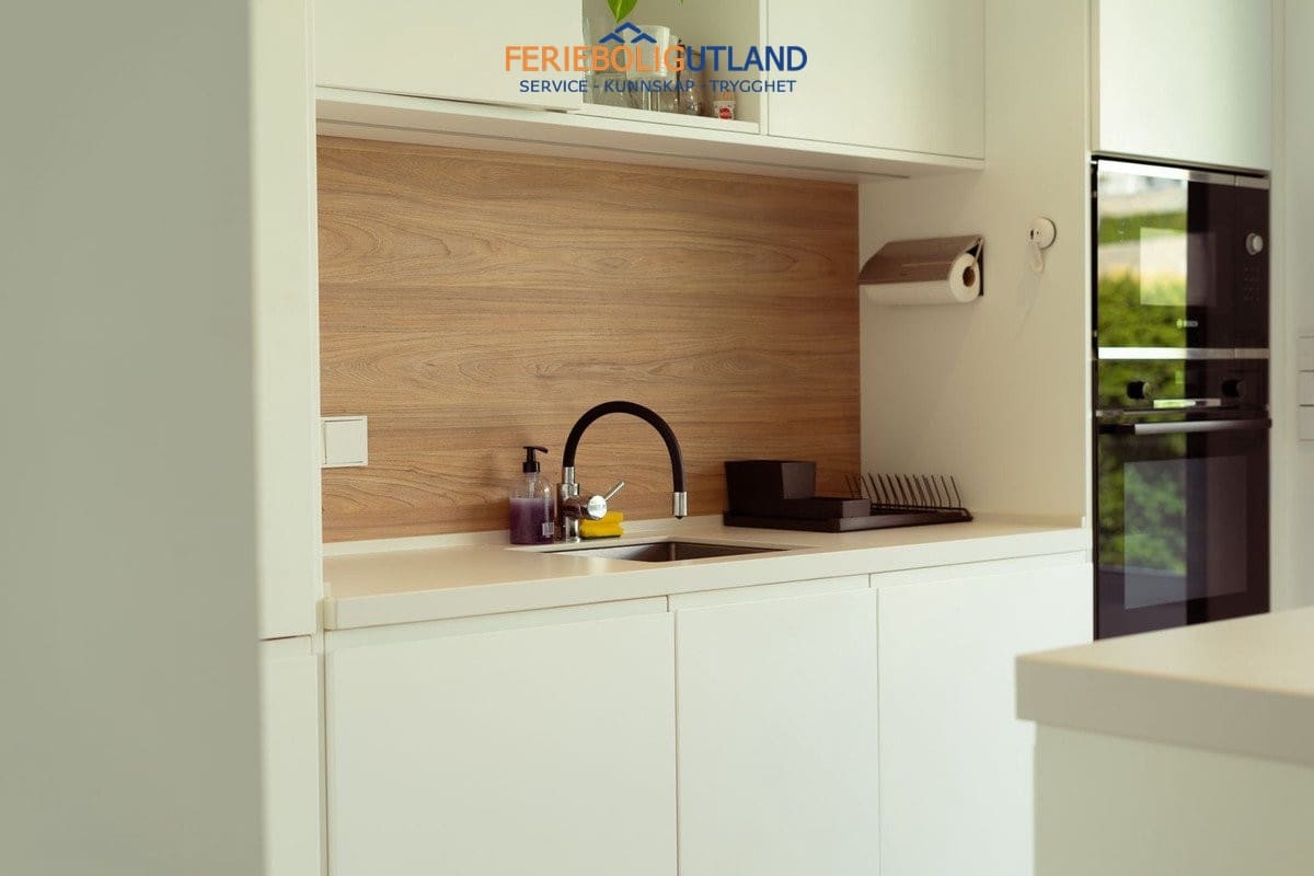 2 Zimmer Apartment zu verkaufen in Fuengirola mit Pool Garage - 580.000 € (Ref: 10001120)