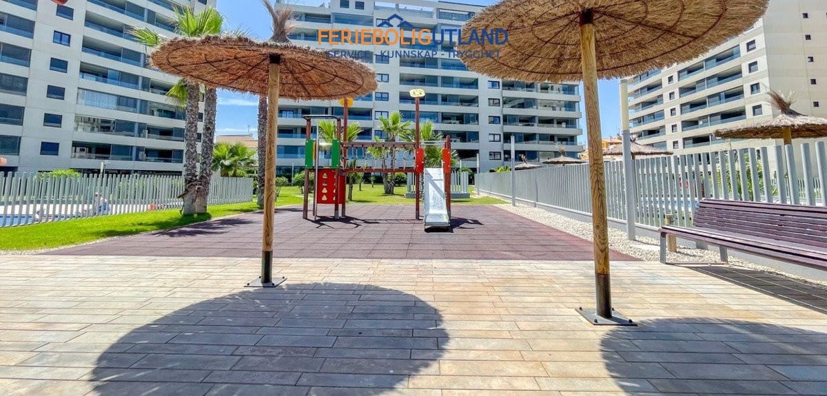 3 slaapkamer Appartement te koop in Orihuela Costa met zwembad garage - € 579.900 (Ref: 10001122)