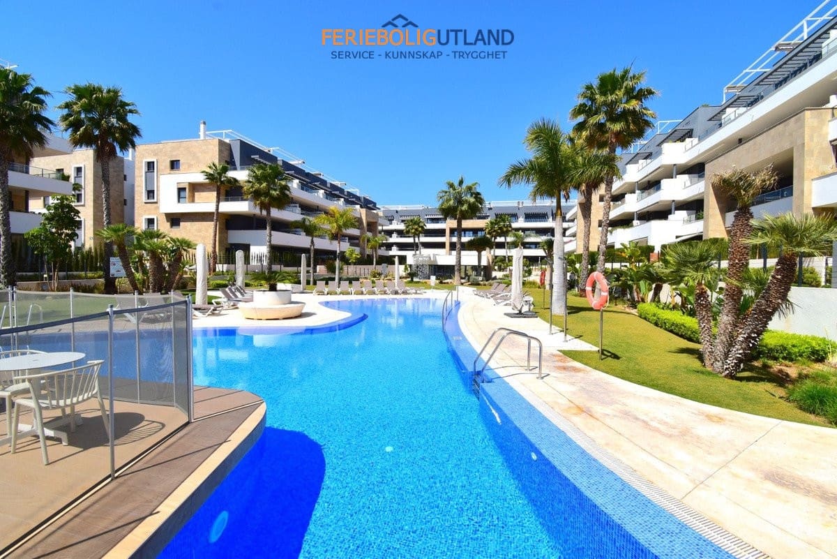 Apartamento de 2 habitaciones en Playa Flamenca en venta con piscina garaje - 365.000 € (Ref: 10001123)