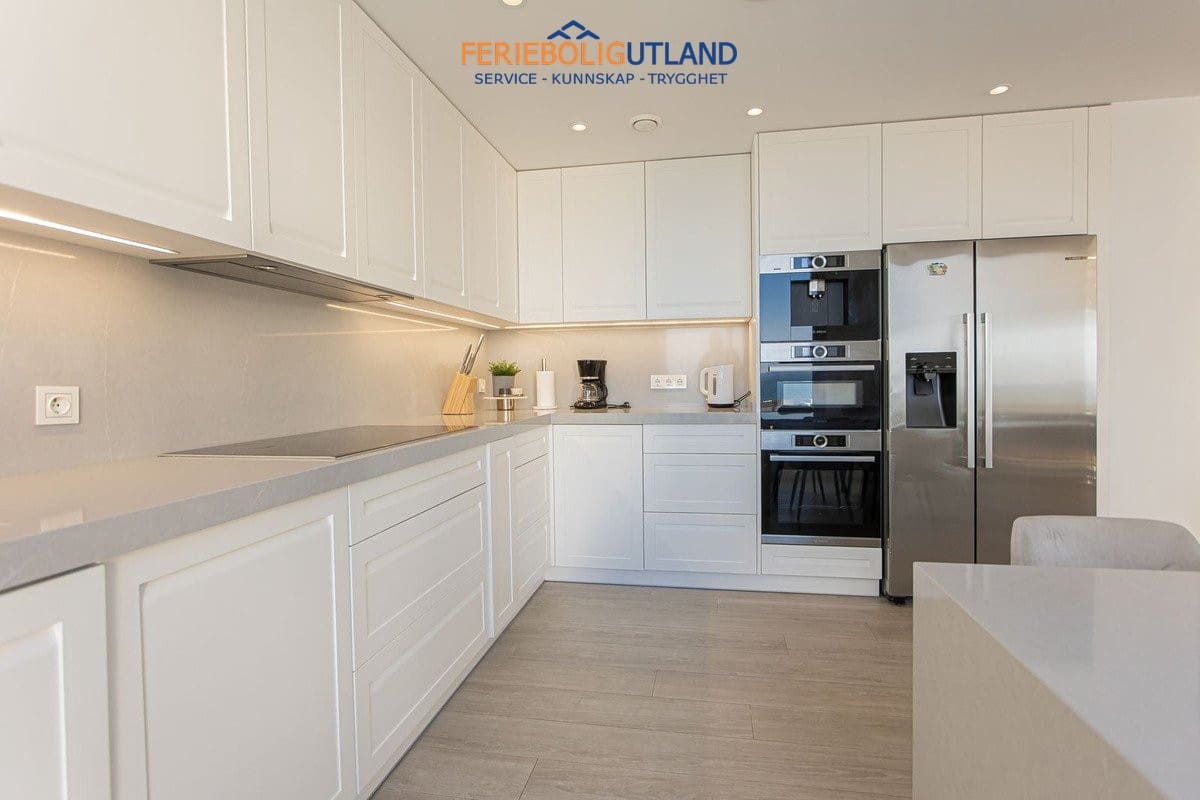 Chalet de 5 habitaciones en Fuengirola en venta con piscina - 1.890.000 € (Ref: 10001129)