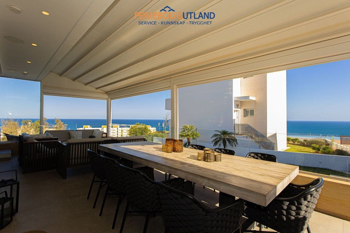 Chalet de 5 habitaciones en Fuengirola en venta con piscina - 1.890.000 € (Ref: 10001129)