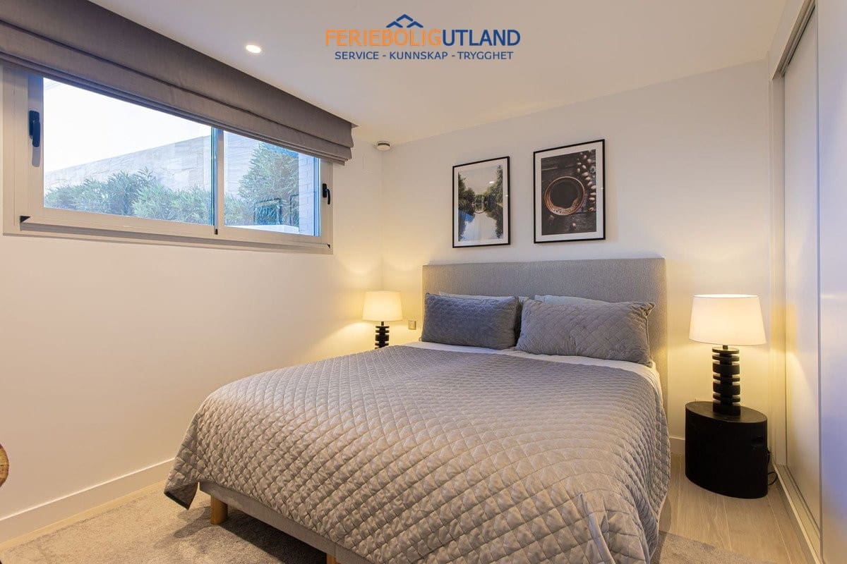 Chalet de 5 habitaciones en Fuengirola en venta con piscina - 1.890.000 € (Ref: 10001129)