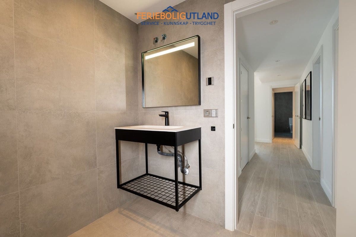 Chalet de 5 habitaciones en Fuengirola en venta con piscina - 1.890.000 € (Ref: 10001129)