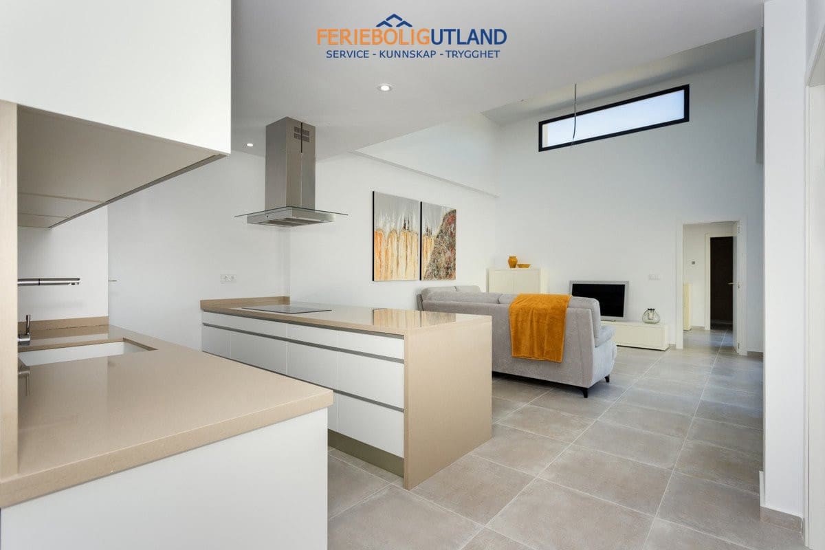 3 slaapkamer Huis te koop in Daya Nueva met zwembad garage - € 388.000 (Ref: 10001131)