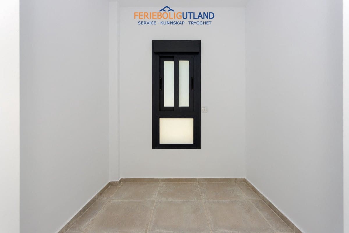 3 slaapkamer Huis te koop in Daya Nueva met zwembad garage - € 388.000 (Ref: 10001131)