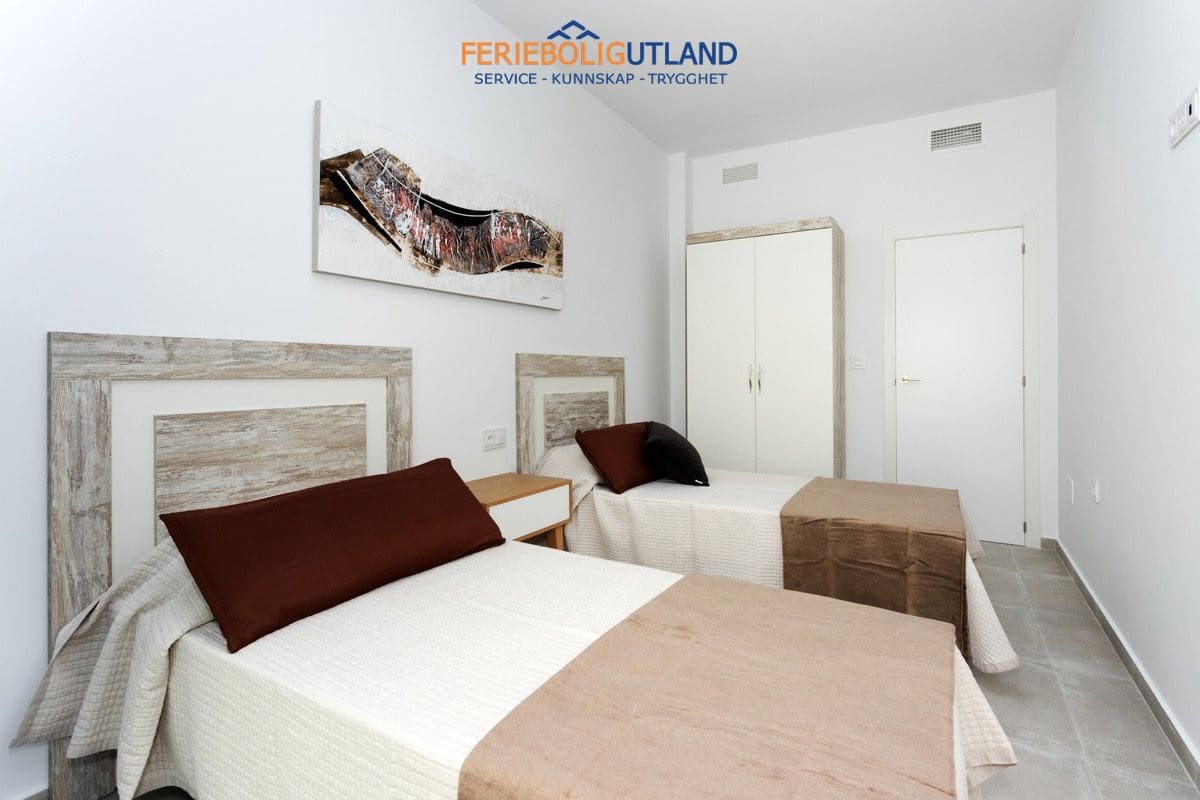 3 slaapkamer Huis te koop in Daya Nueva met zwembad garage - € 388.000 (Ref: 10001131)