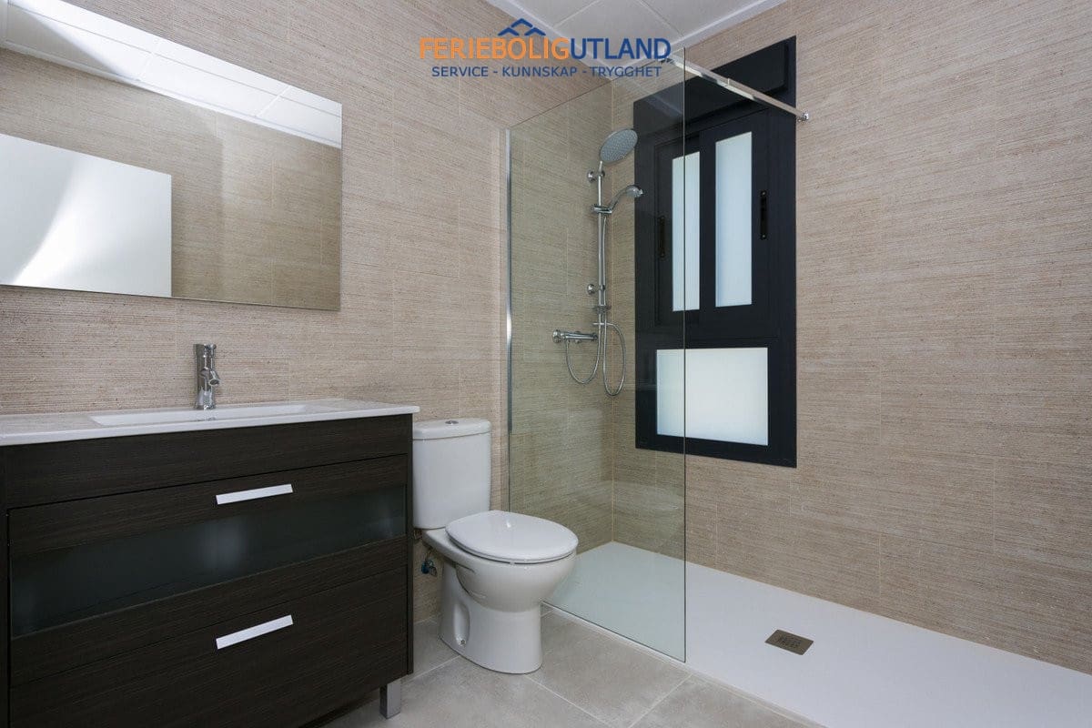 3 slaapkamer Huis te koop in Daya Nueva met zwembad garage - € 388.000 (Ref: 10001131)