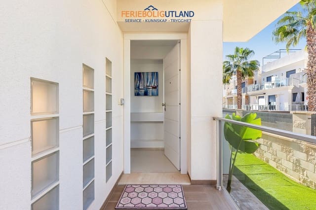 5 soveværelse Villa til salg i La Zenia, Orihuela med swimmingpool - € 895.000 (Ref: 10001132)