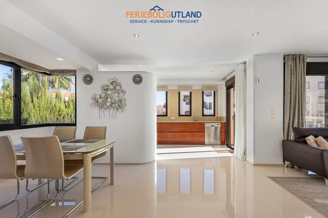 5 soveværelse Villa til salg i La Zenia, Orihuela med swimmingpool - € 895.000 (Ref: 10001132)