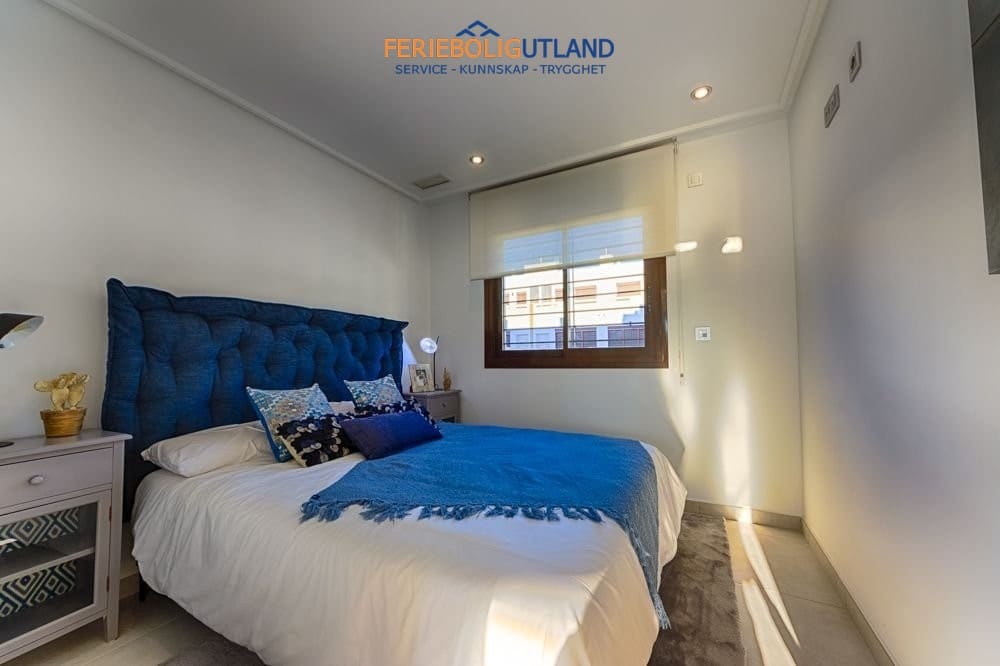 4 camera da letto Casa in vendita in Pilar de la Horadada con piscina garage - 369.900 € (Rif: 10001133)