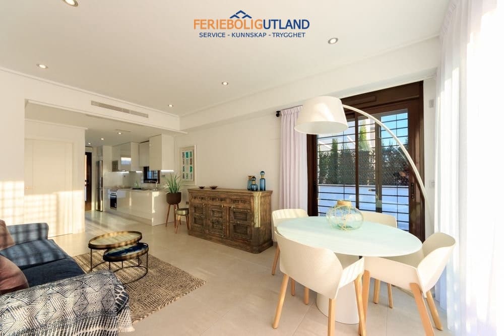 4 camera da letto Casa in vendita in Pilar de la Horadada con piscina garage - 369.900 € (Rif: 10001133)