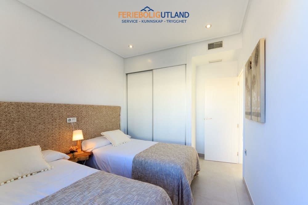 4 camera da letto Casa in vendita in Pilar de la Horadada con piscina garage - 369.900 € (Rif: 10001133)