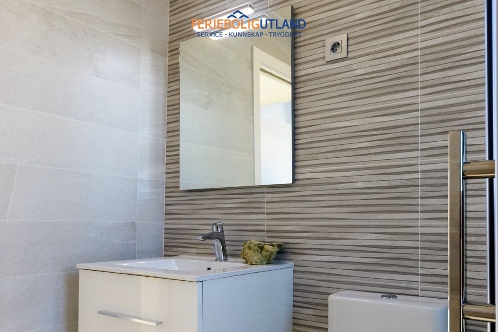 4 camera da letto Casa in vendita in Pilar de la Horadada con piscina garage - 369.900 € (Rif: 10001133)