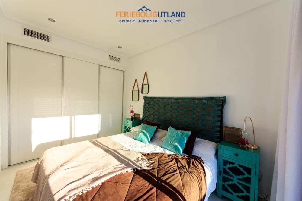 4 camera da letto Casa in vendita in Pilar de la Horadada con piscina garage - 369.900 € (Rif: 10001133)