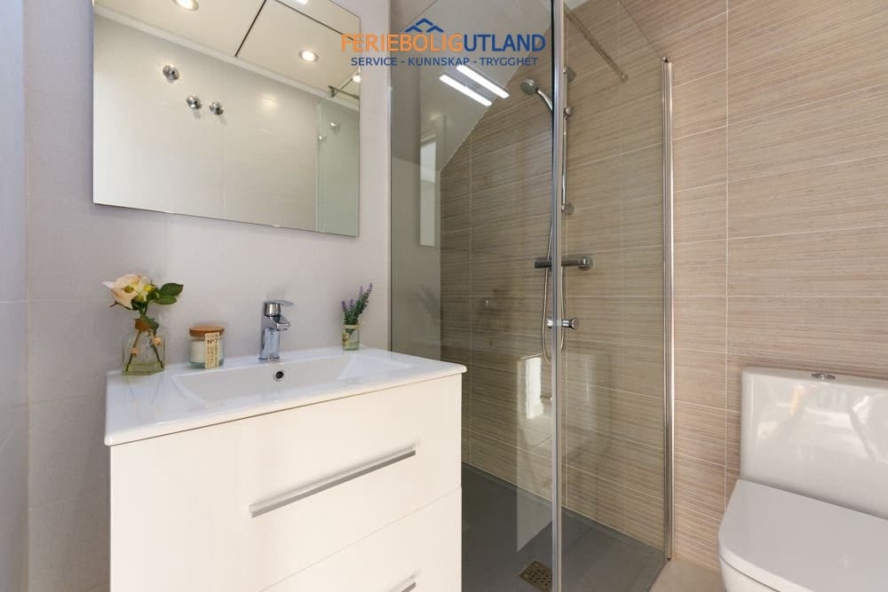 4 camera da letto Casa in vendita in Pilar de la Horadada con piscina garage - 369.900 € (Rif: 10001133)