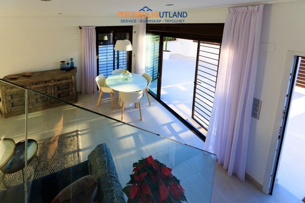 4 camera da letto Casa in vendita in Pilar de la Horadada con piscina garage - 369.900 € (Rif: 10001133)