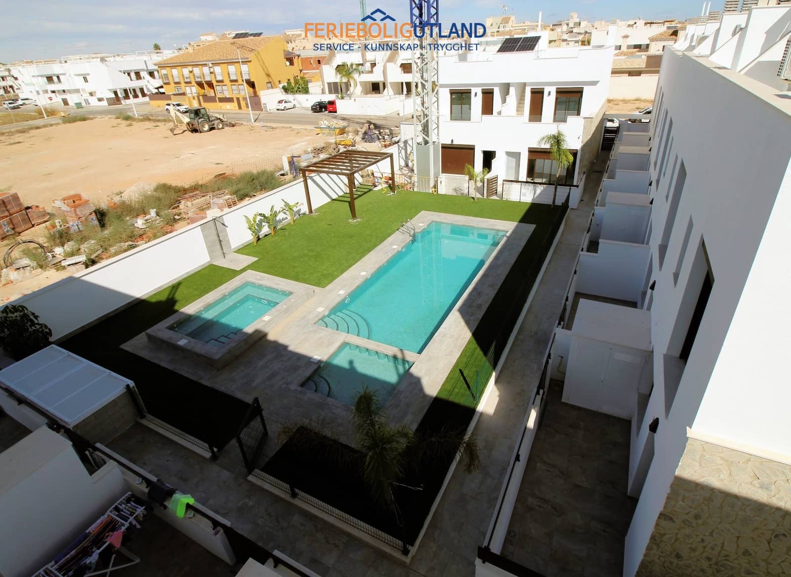 4 camera da letto Casa in vendita in Pilar de la Horadada con piscina garage - 369.900 € (Rif: 10001133)
