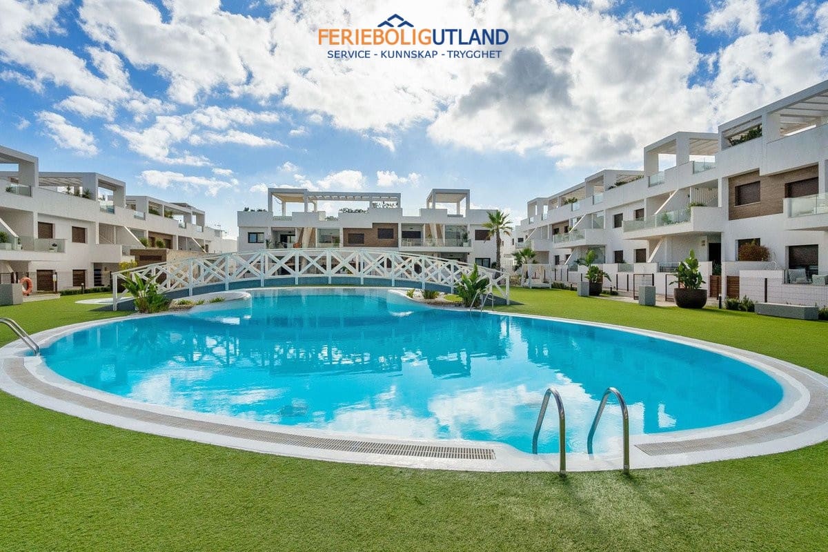 4 soveværelse Villa til salg i Los Balcones med swimmingpool - € 515.000 (Ref: 10001135)