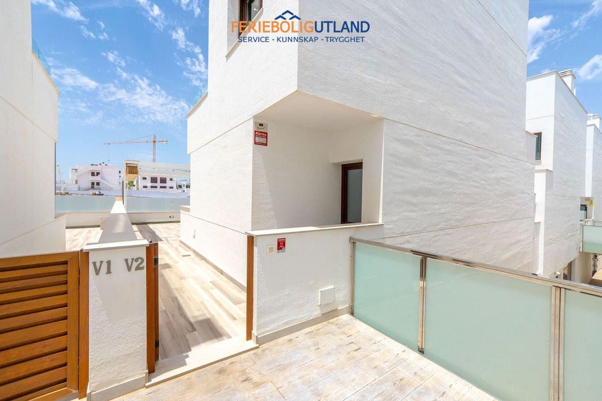 4 soveværelse Villa til salg i Los Balcones med swimmingpool - € 515.000 (Ref: 10001135)
