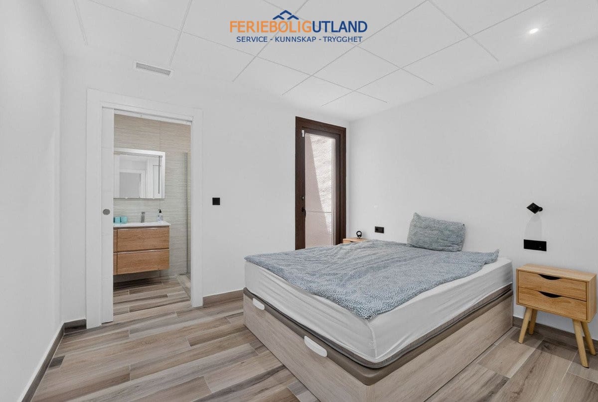 4 soveværelse Villa til salg i Los Balcones med swimmingpool - € 515.000 (Ref: 10001135)
