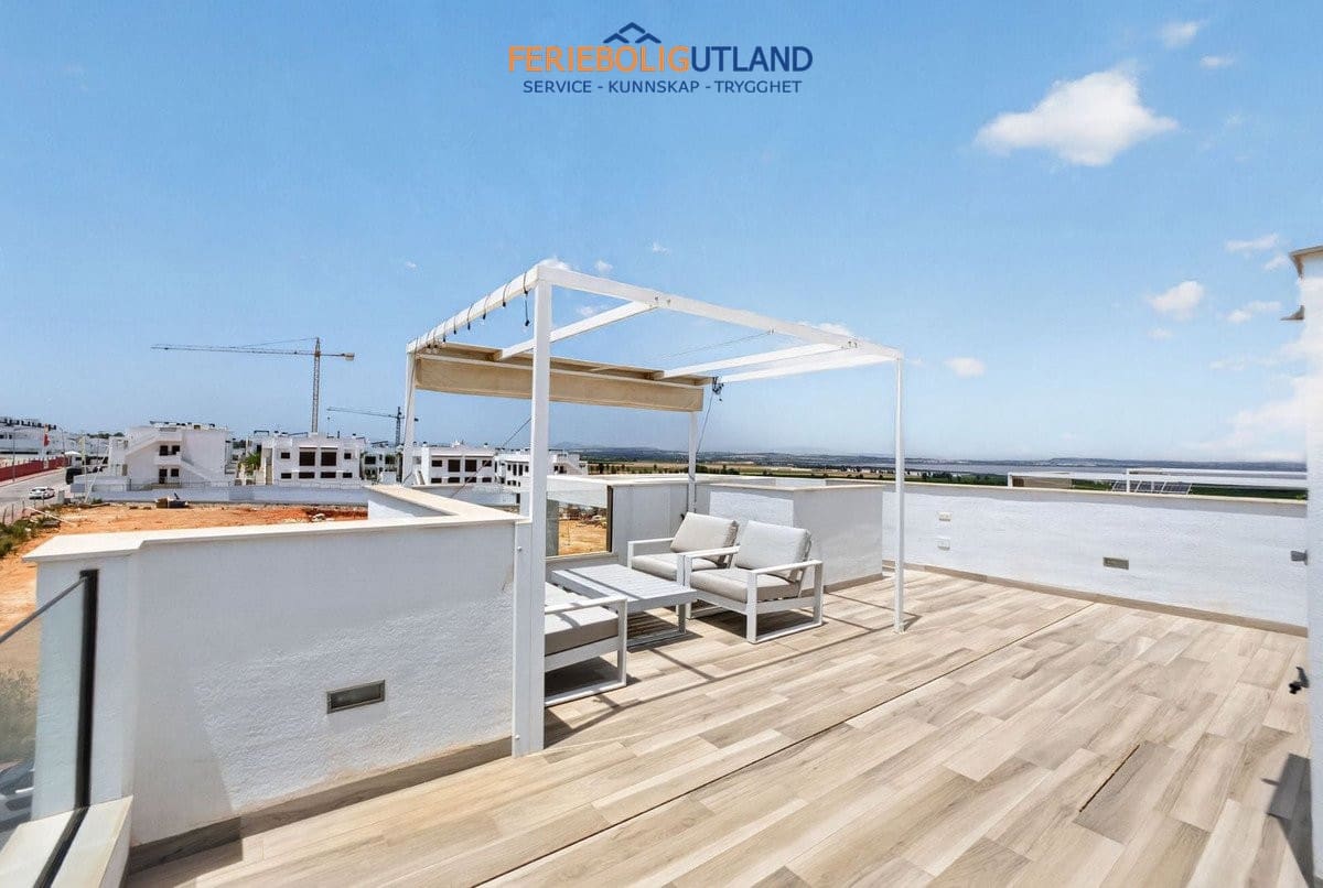 4 soveværelse Villa til salg i Los Balcones med swimmingpool - € 515.000 (Ref: 10001135)