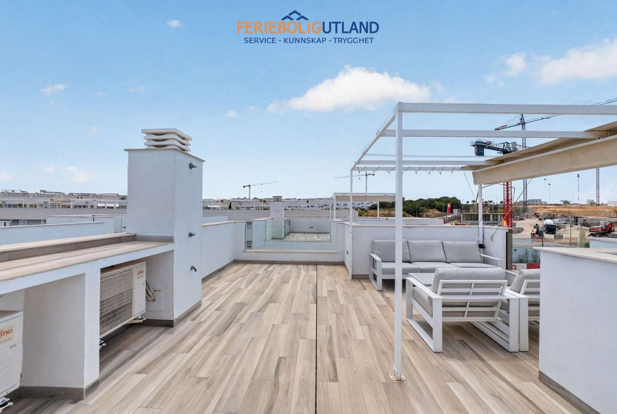 4 soveværelse Villa til salg i Los Balcones med swimmingpool - € 515.000 (Ref: 10001135)