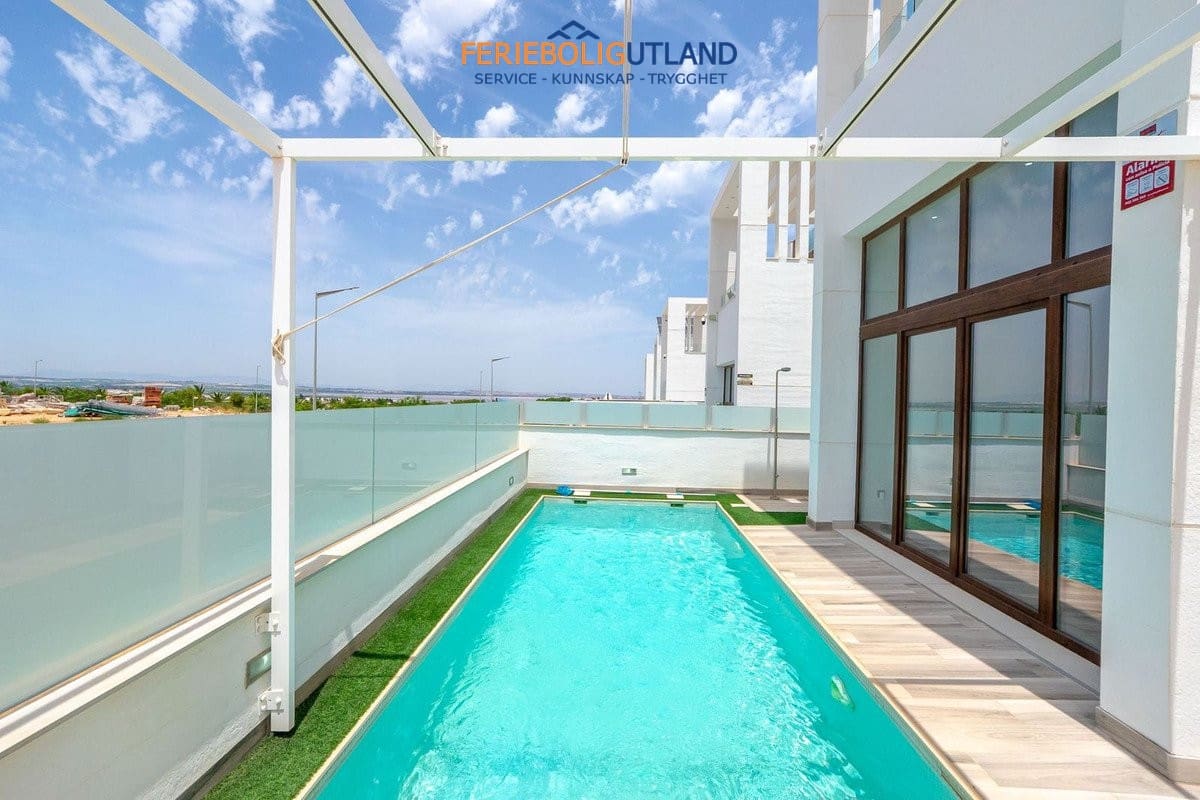 4 soveværelse Villa til salg i Los Balcones med swimmingpool - € 515.000 (Ref: 10001135)