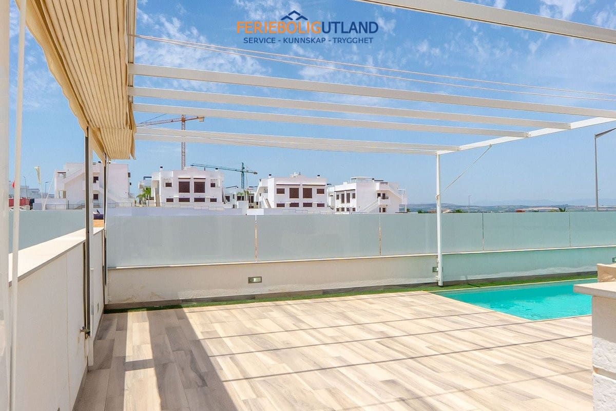 4 soveværelse Villa til salg i Los Balcones med swimmingpool - € 515.000 (Ref: 10001135)