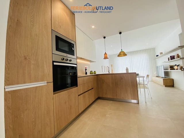 Apartamento de 2 habitaciones en Pilar de la Horadada ciudad, Pilar de la Horadada en venta con piscina garaje - 304.900 € (Ref: 10001139)