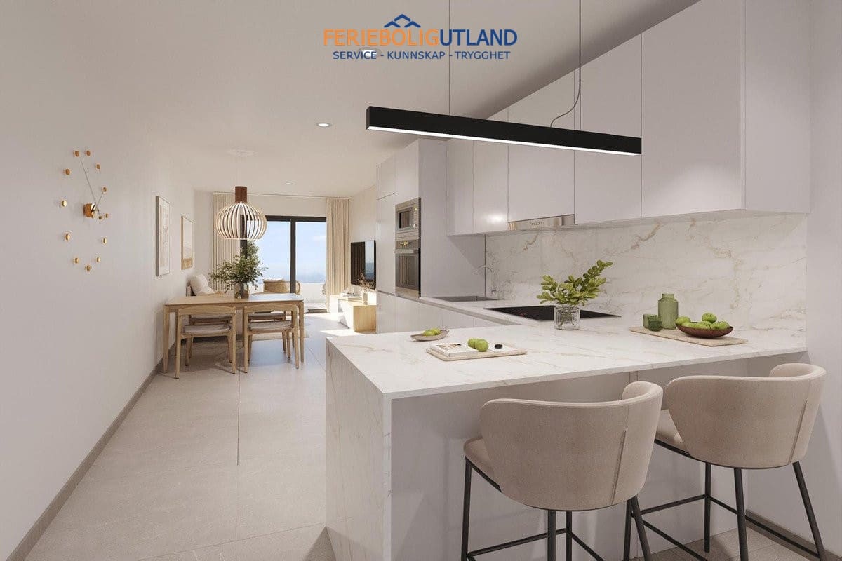 Apartamento de 3 habitaciones en Torrevieja en venta con piscina garaje - 289.000 € (Ref: 10001141)