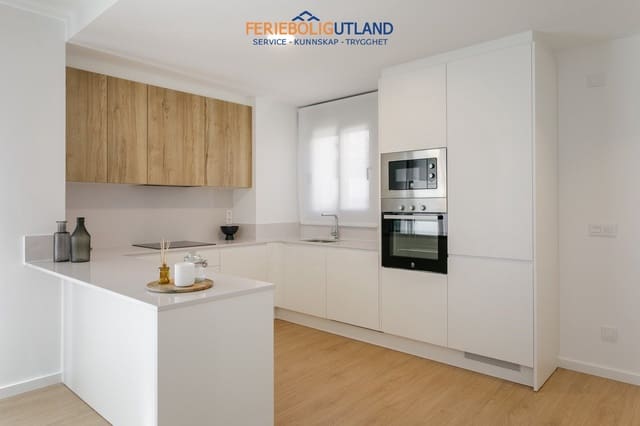 Apartamento de 3 habitaciones en La Mata, Torrevieja en venta con piscina garaje - 540.000 € (Ref: 10001143)