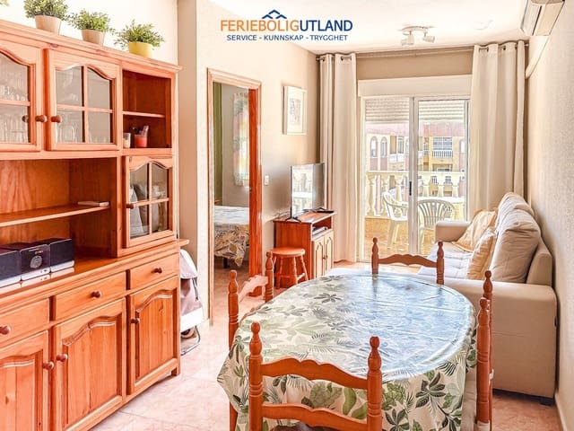 Apartamento de 2 habitaciones en Parque de las Naciones, Torrevieja en venta con piscina garaje - 139.500 € (Ref: 10001146)