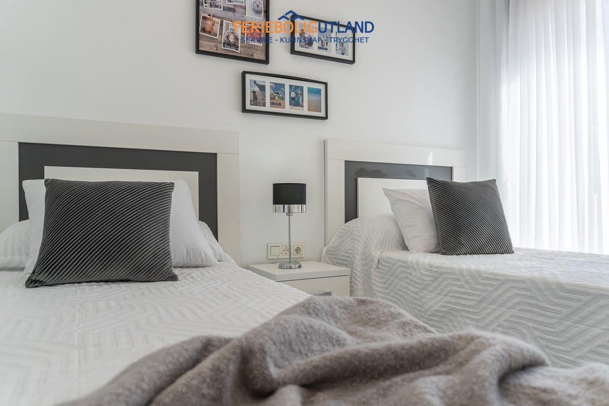 3 slaapkamer Appartement te koop in Los Altos met zwembad garage - € 330.000 (Ref: 10001147)